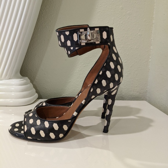Givenchy Shark Lock Polka Dot Heels - Picture 2 of 5